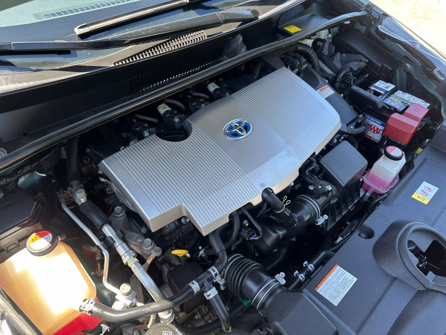 2016 Toyota Prius - Image 46