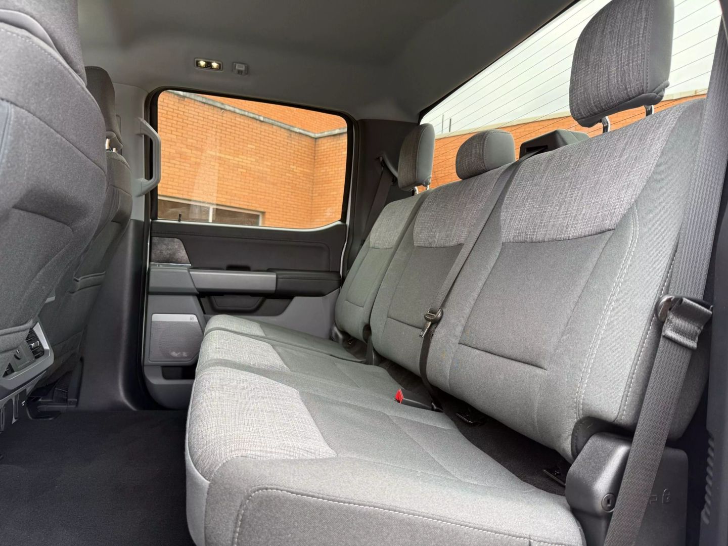 2023 Ford F250 Super Duty Crew Cab - Image 15