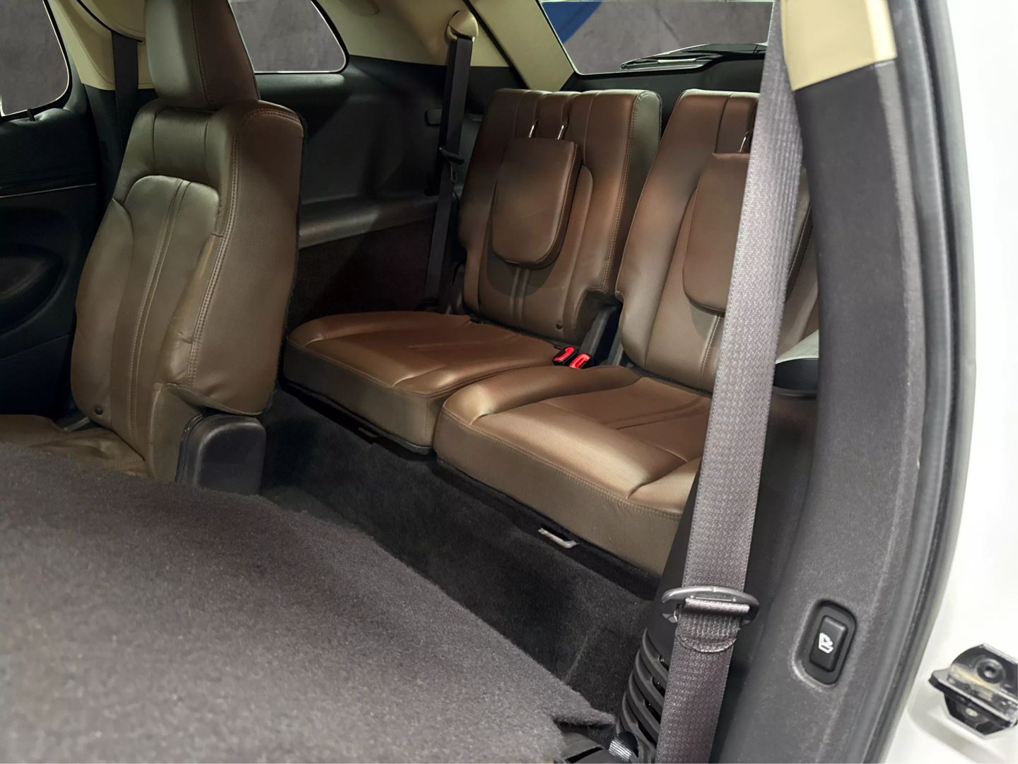 2017 Lincoln Mkt - Image 30