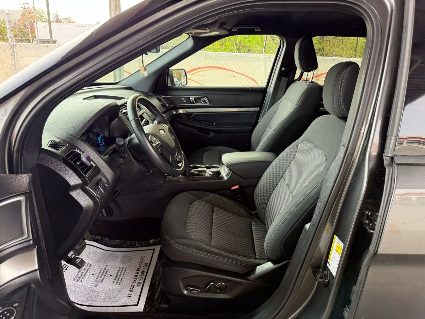 2018 Ford Explorer - Image 15