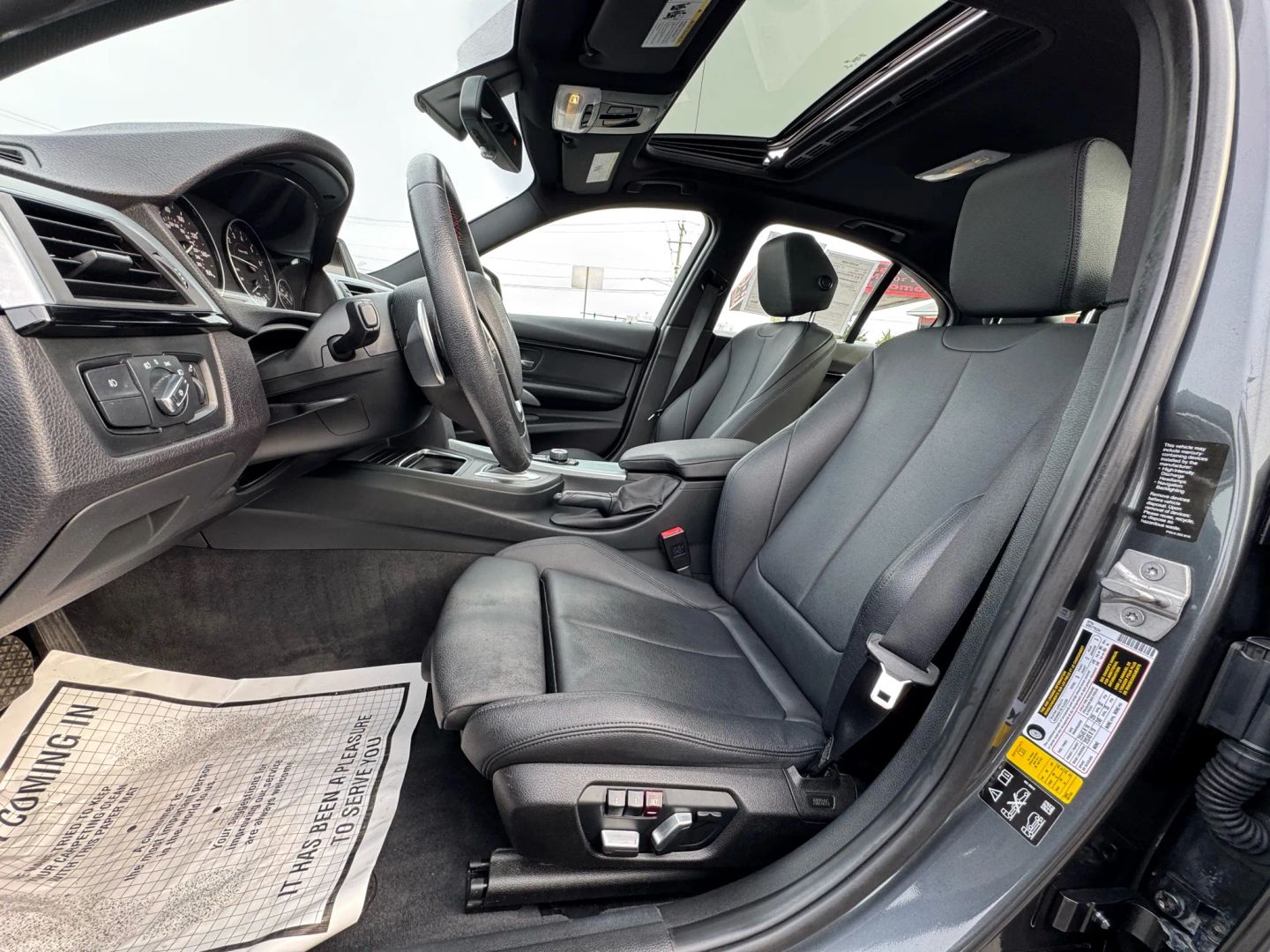Image 9 of 2017 BMW 3 SERIES