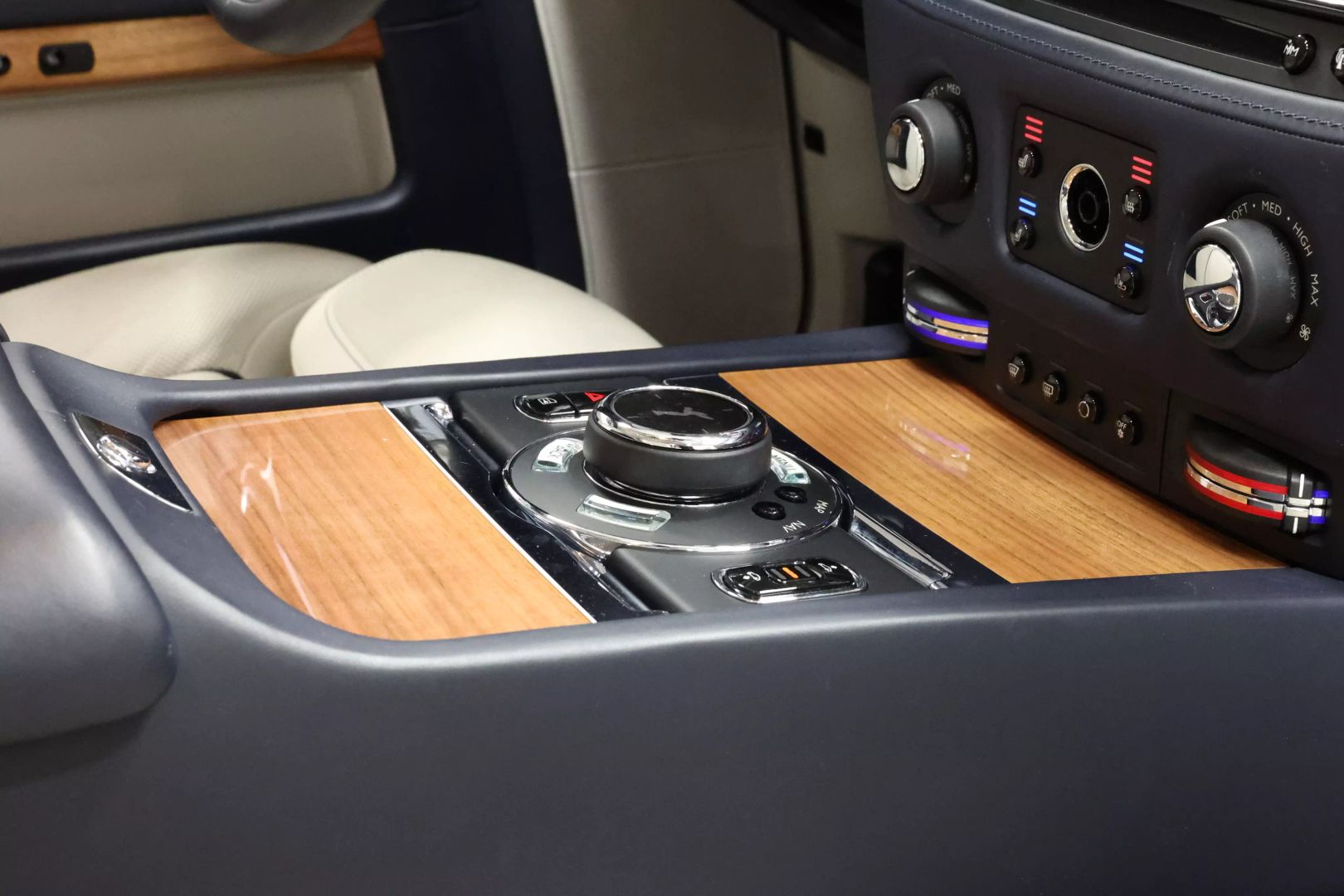 2018 Rolls-royce Ghost - Image 97