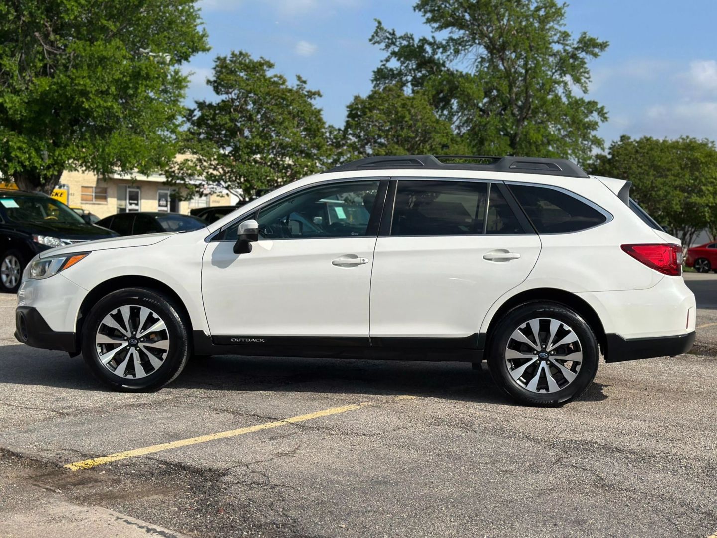 2015 Subaru Outback - Image 3