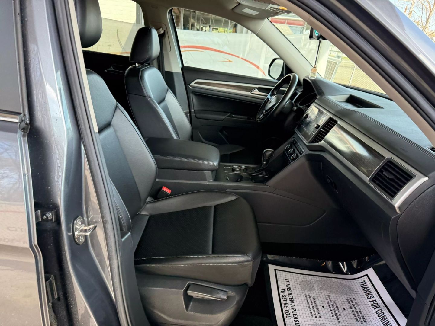 2018 Volkswagen Atlas - Image 26