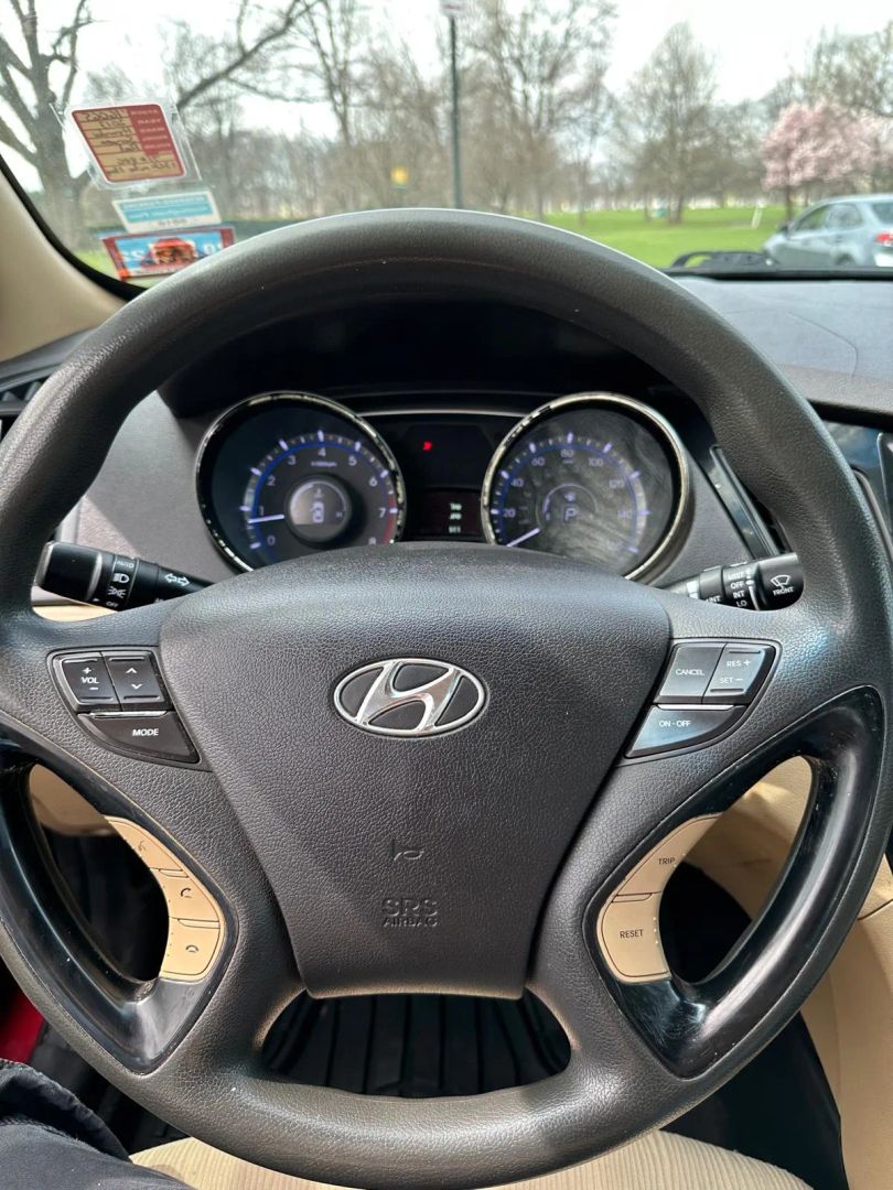 Image 5 of 2013 HYUNDAI SONATA