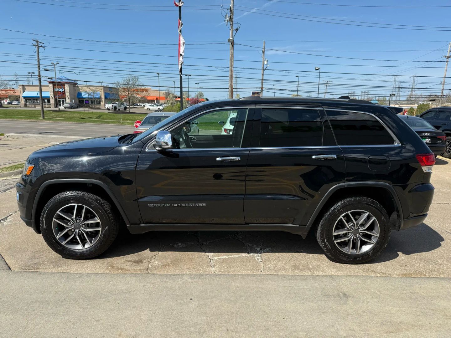 2020 Jeep Grand Cherokee - Image 6