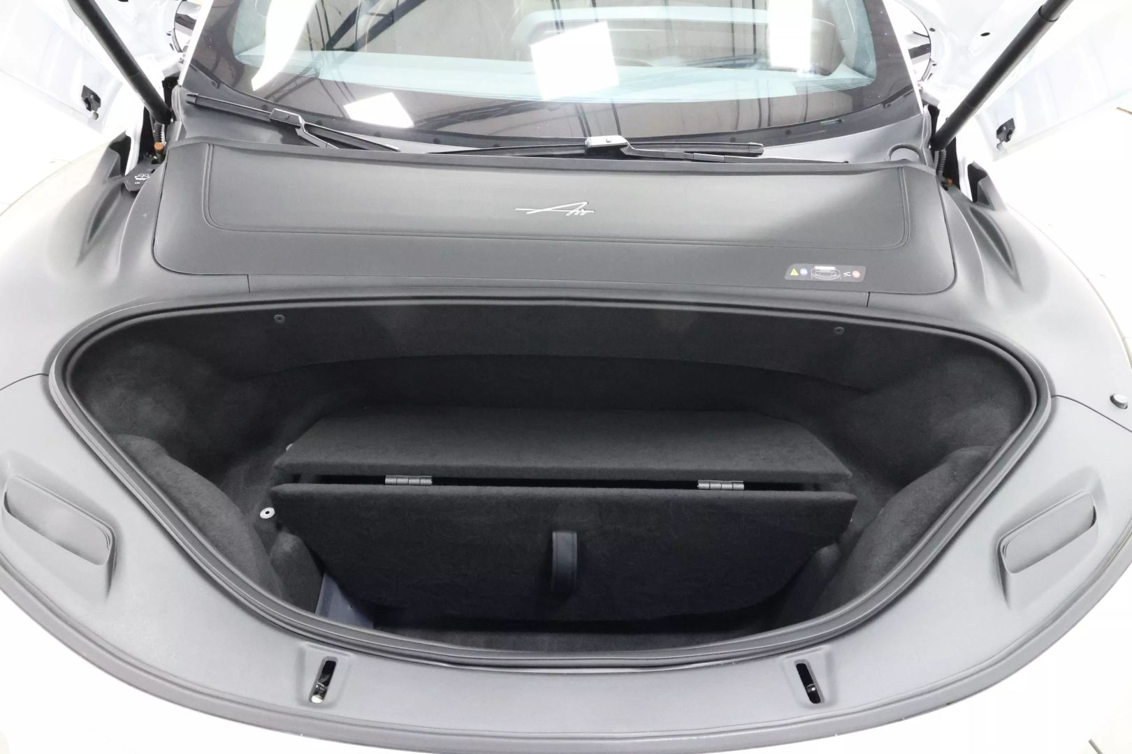 2023 Lucid Air - Image 101