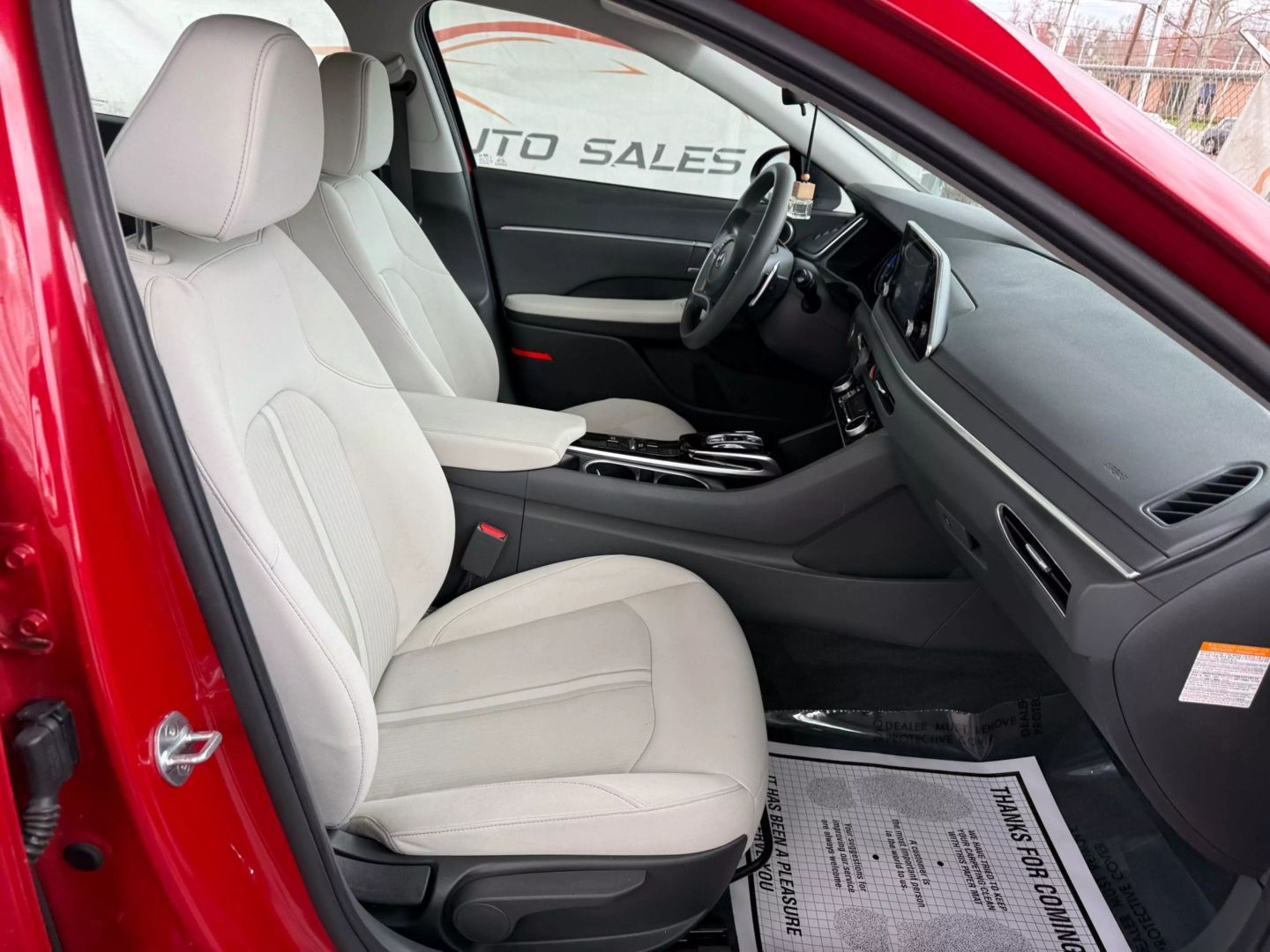 2022 Hyundai Sonata Hybrid - Image 25