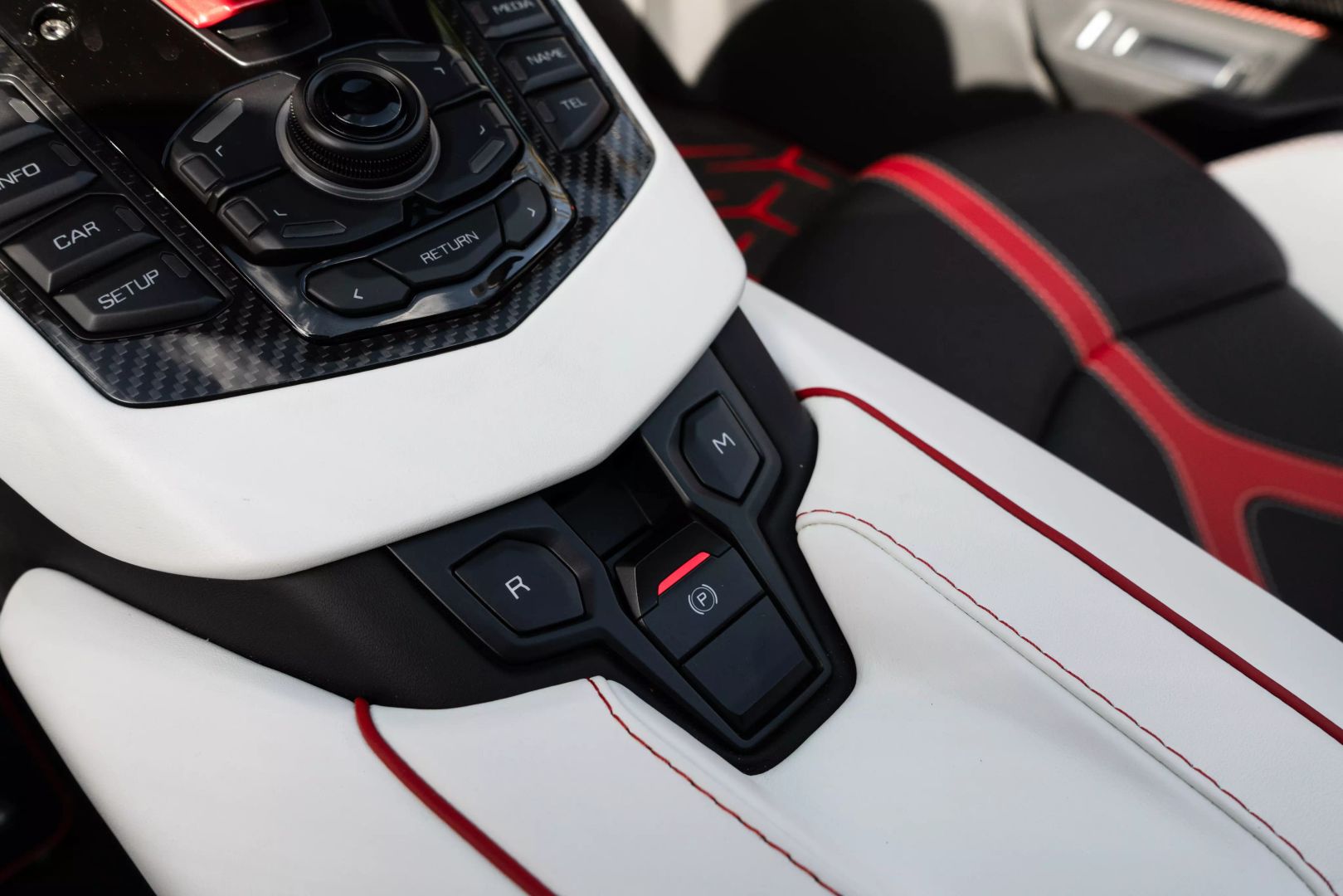 2021 Lamborghini Aventador - Image 65