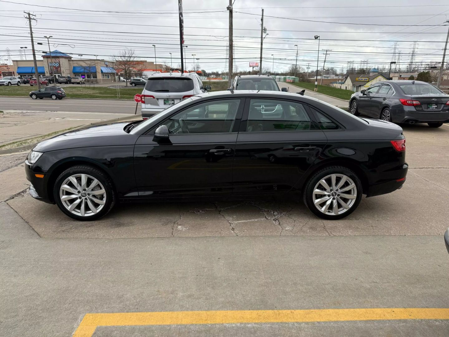 2017 Audi A4 - Image 6