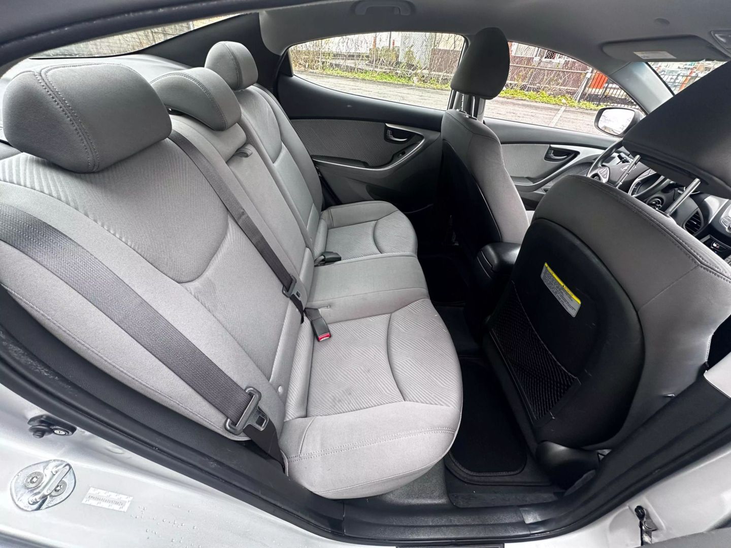 2013 Hyundai Elantra - Image 12