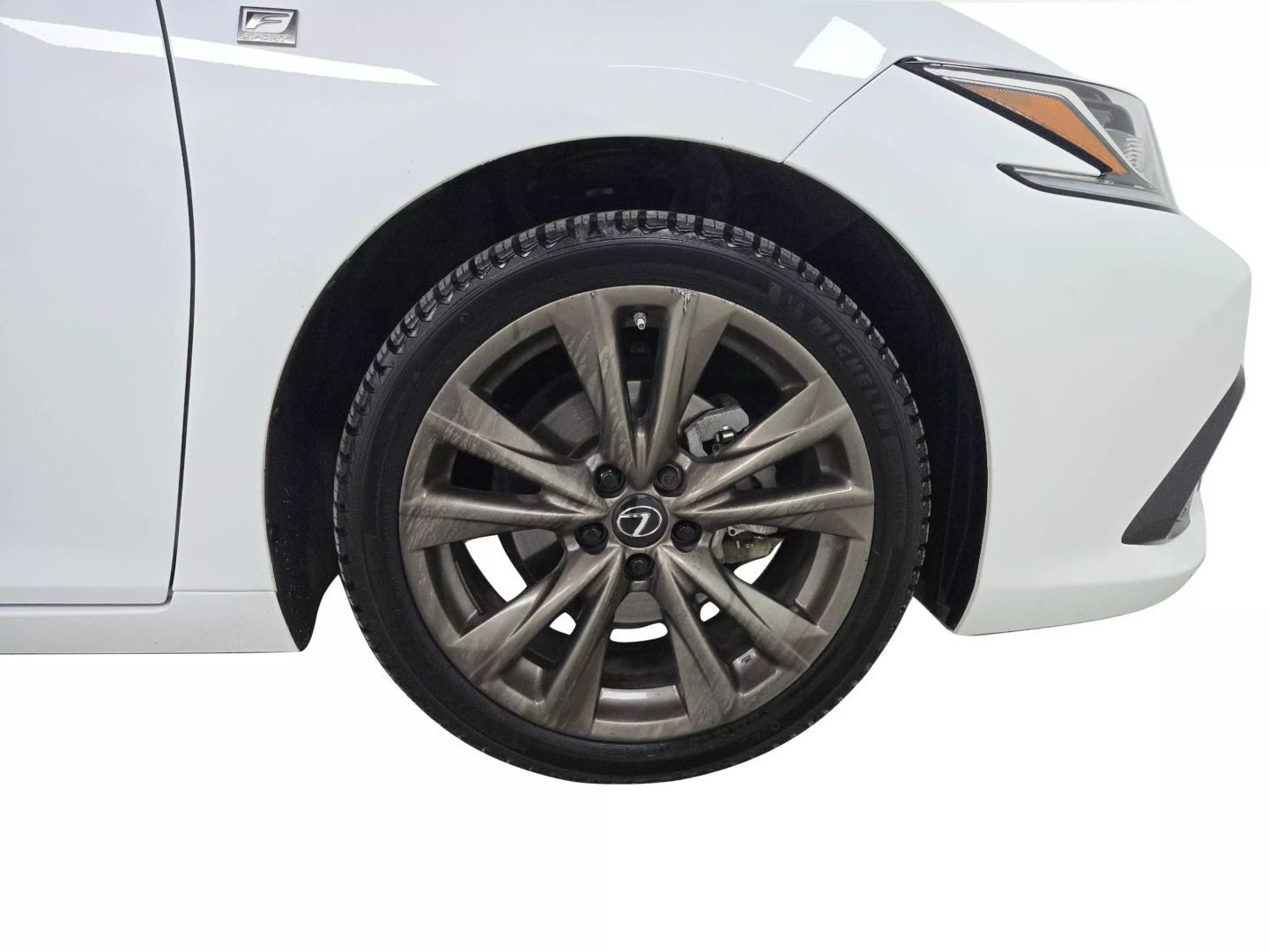 2022 Lexus Es - Image 24