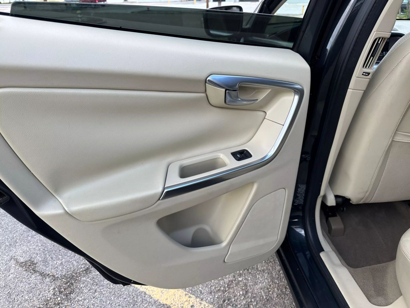 2013 Volvo Xc60 - Image 17