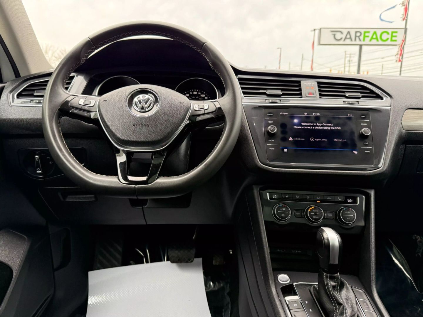 2021 Volkswagen Tiguan - Image 27