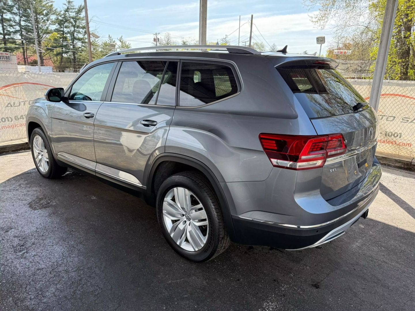 2020 Volkswagen Atlas - Image 13