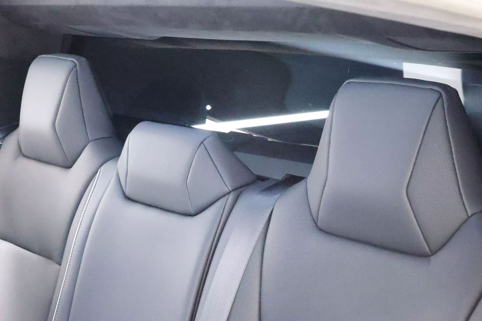 2024 Tesla Cybertruck - Image 60