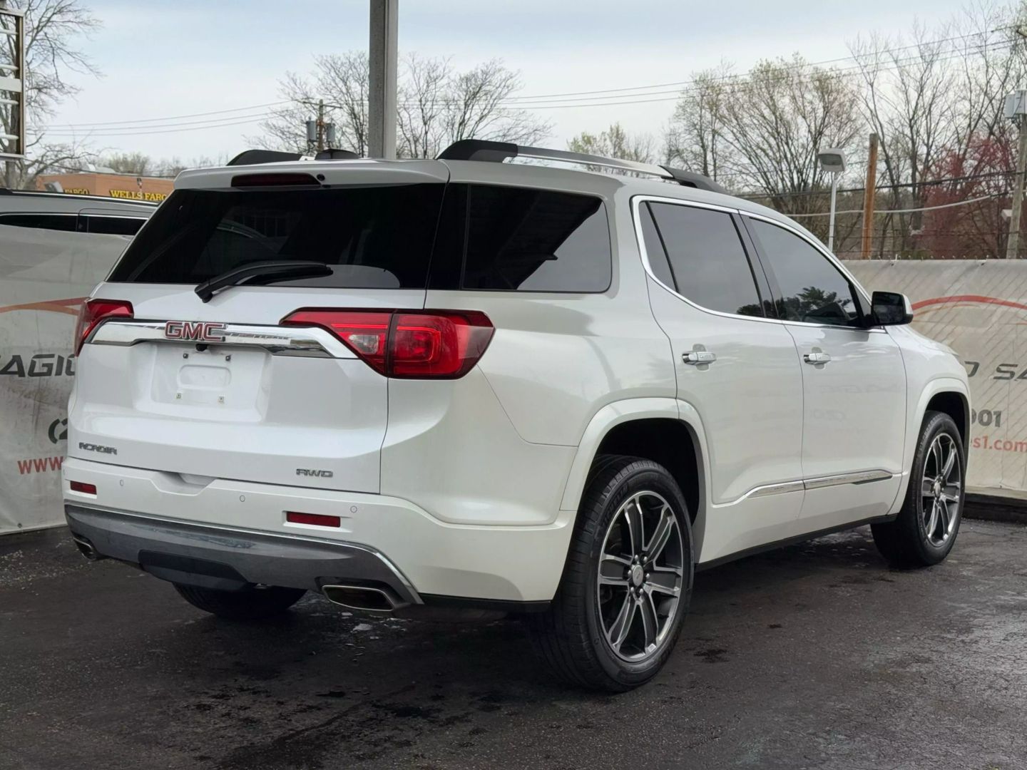 2017 Gmc Acadia - Image 11