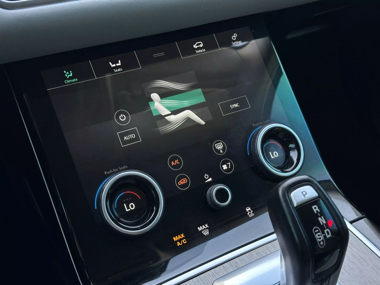2020 Land Rover Range Rover Evoque - Image 35