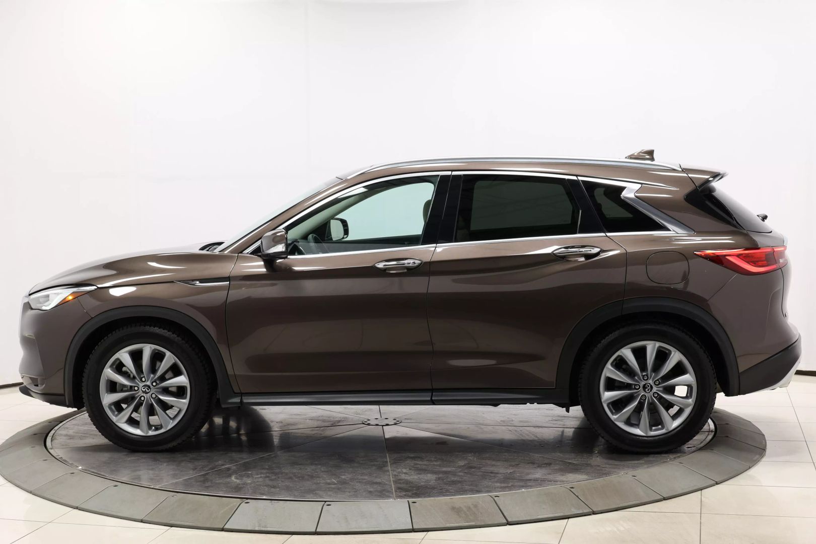 2019 Infiniti Qx50 - Image 6