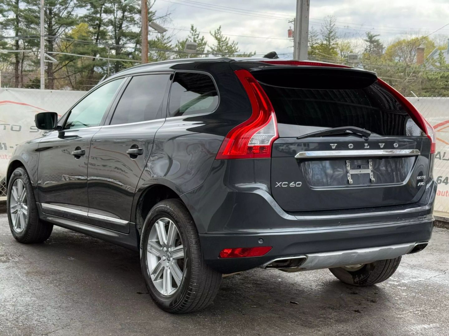 2016 Volvo Xc60 - Image 9
