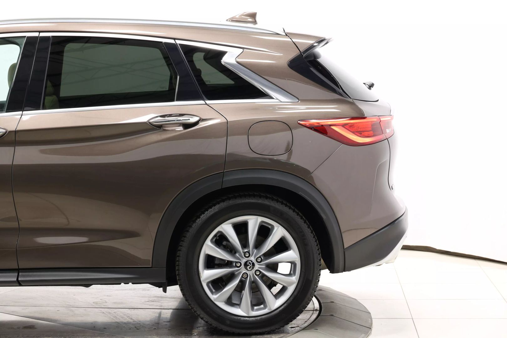 2019 Infiniti Qx50 - Image 8