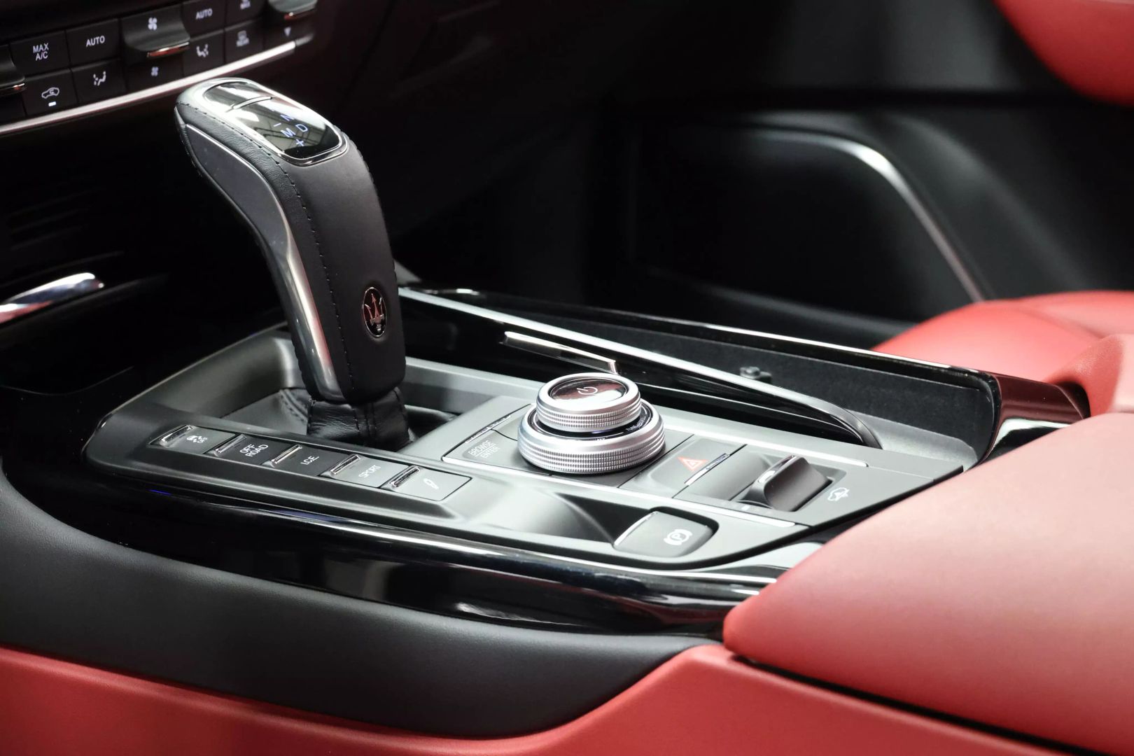 2022 Maserati Levante - Image 41