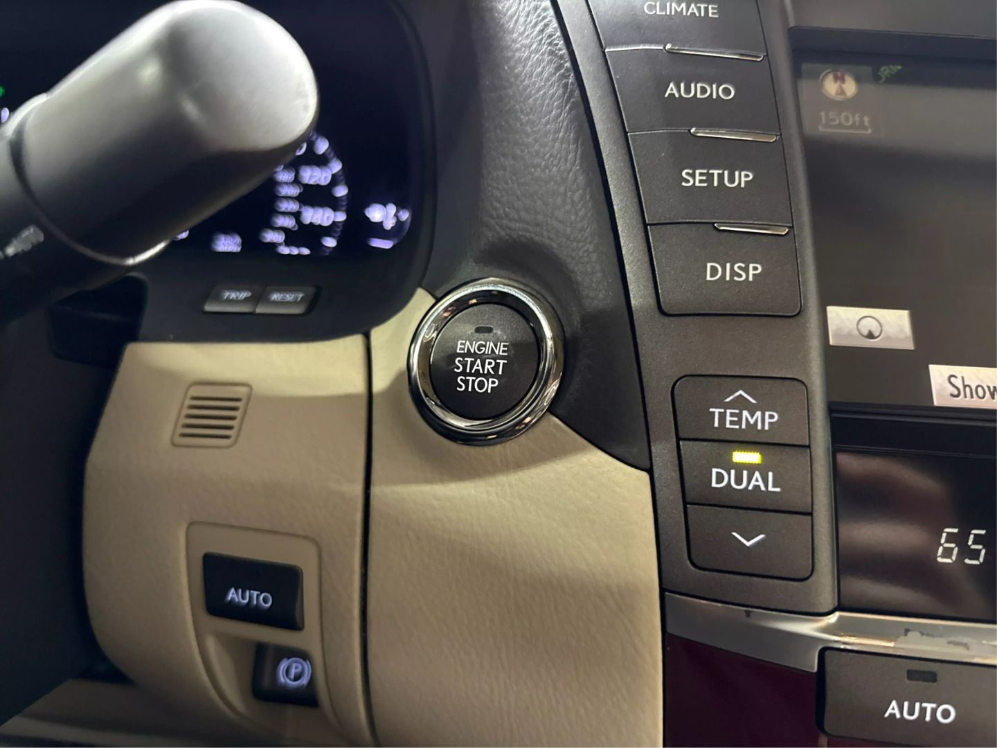 2011 Lexus Ls - Image 24
