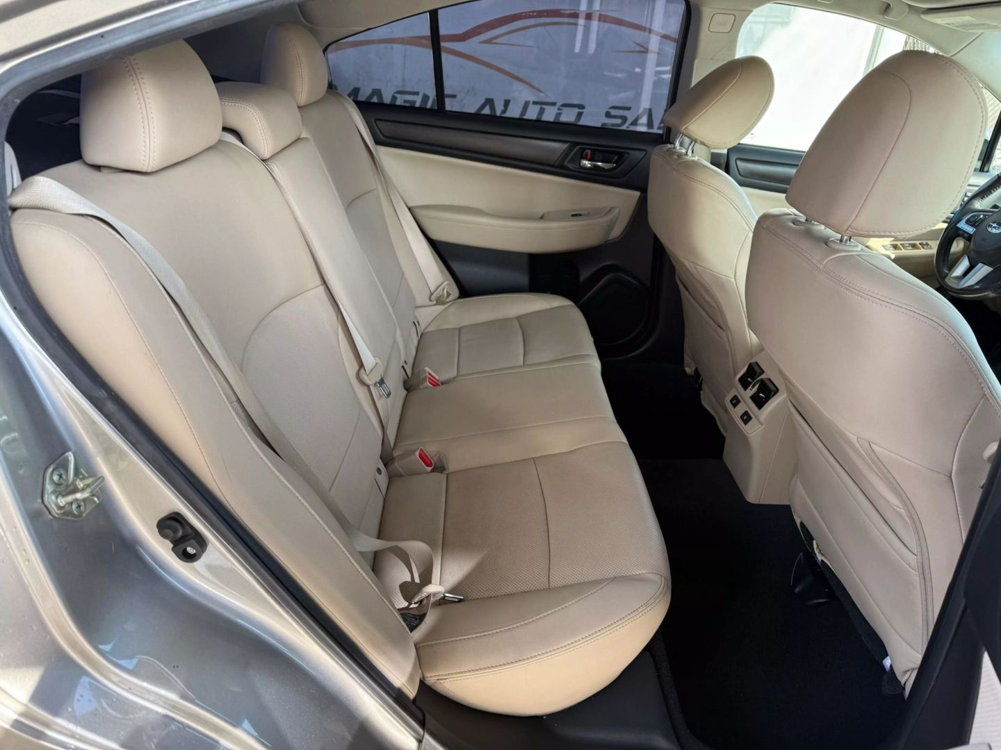 2017 Subaru Legacy - Image 22