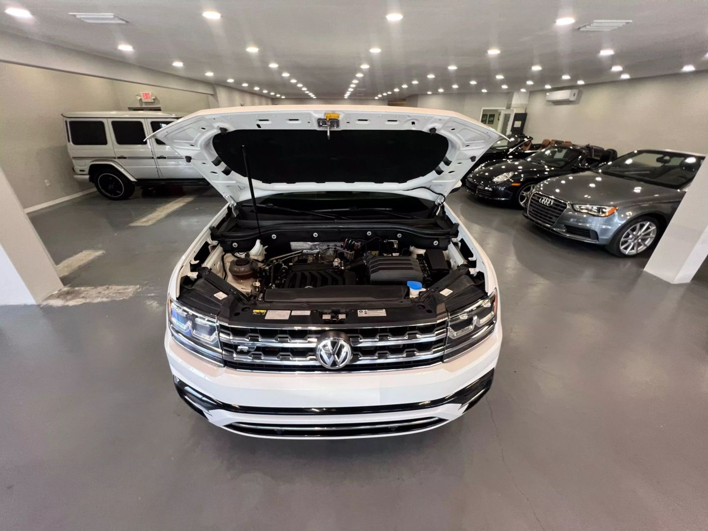 2019 Volkswagen Atlas Sel R-line Sport Utility 4d - Image 39