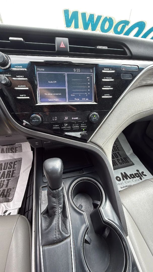 Image 9 of 2018 TOYOTA CAMRY