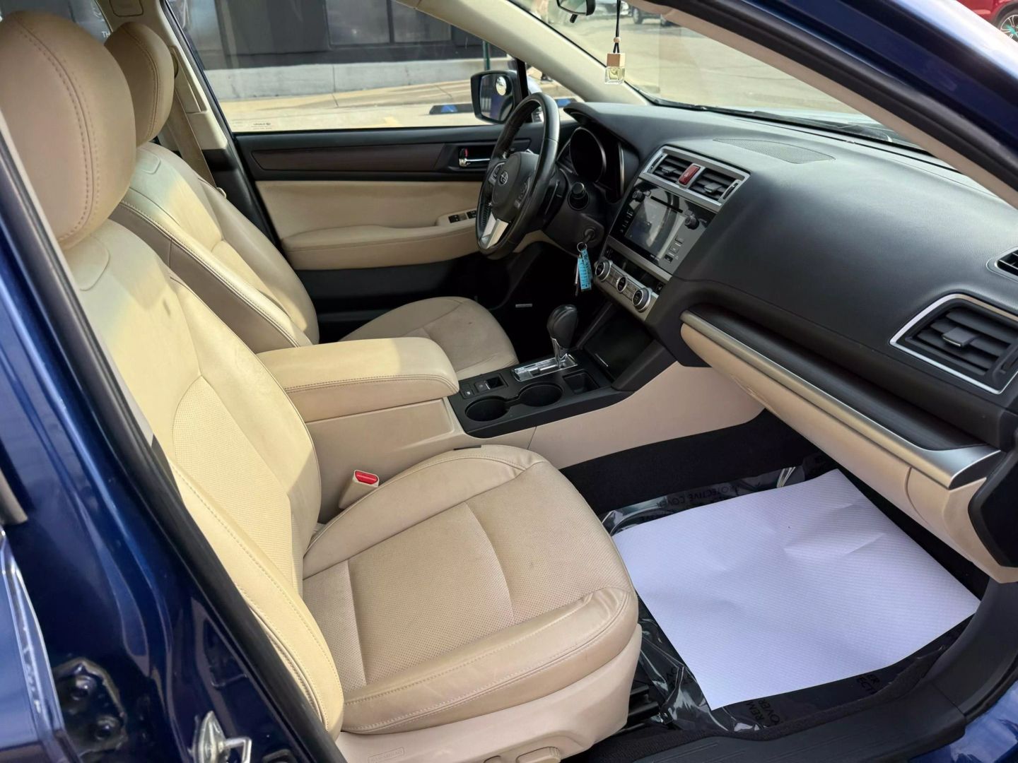 2015 Subaru Legacy - Image 25