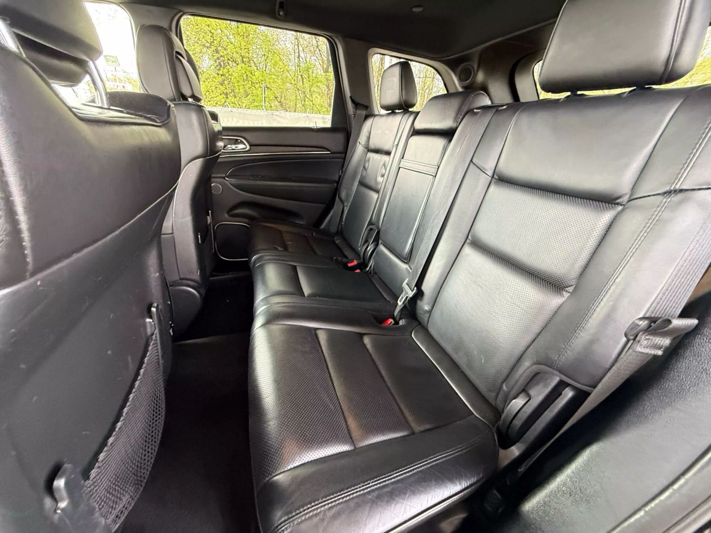 2018 Jeep Grand Cherokee - Image 19