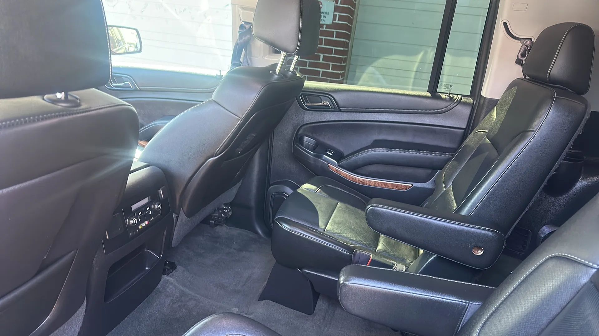 Image 10 of 2015 CHEVROLET SUBURBAN