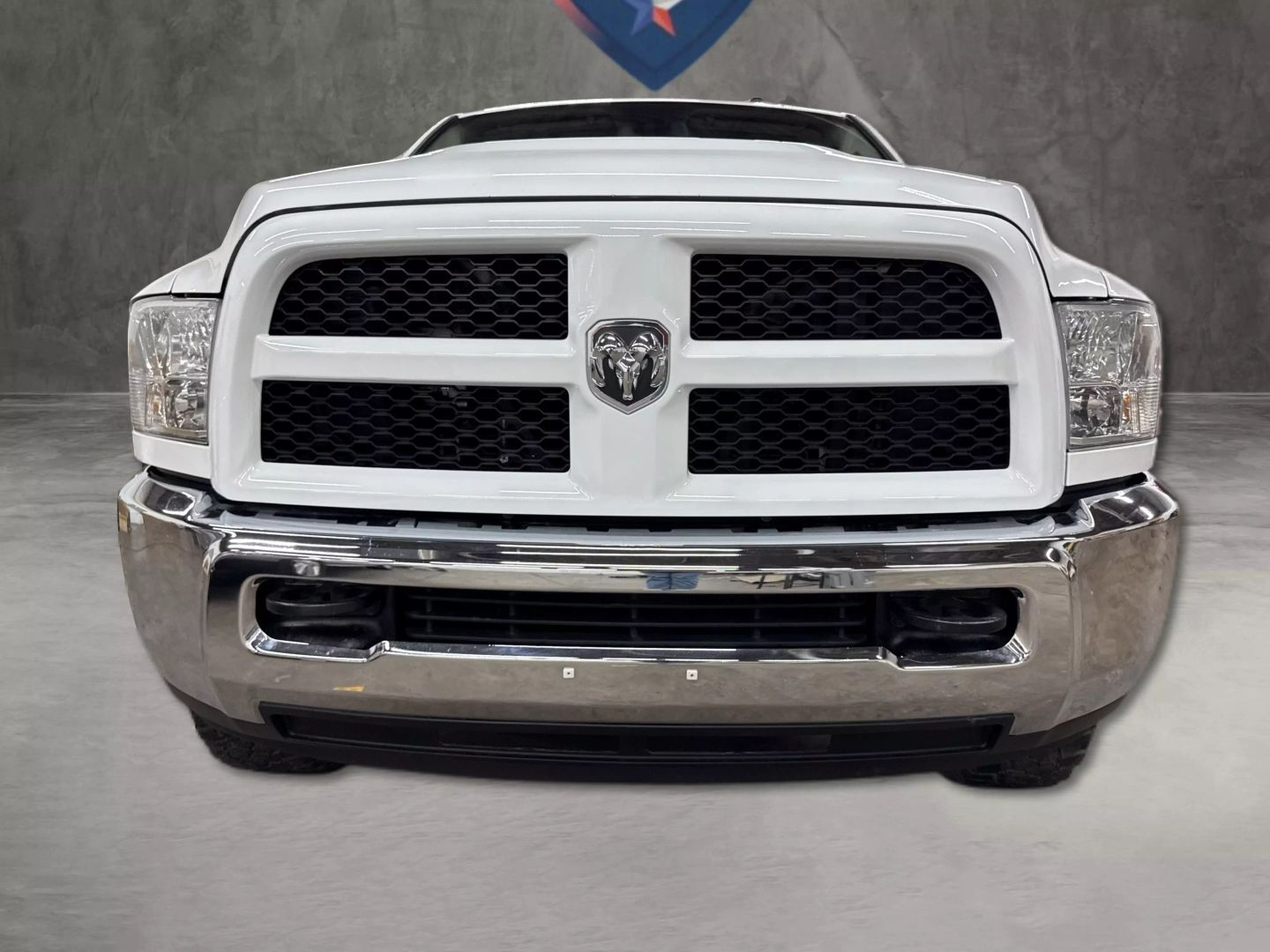 2017 Ram 2500 Regular Cab - Image 10