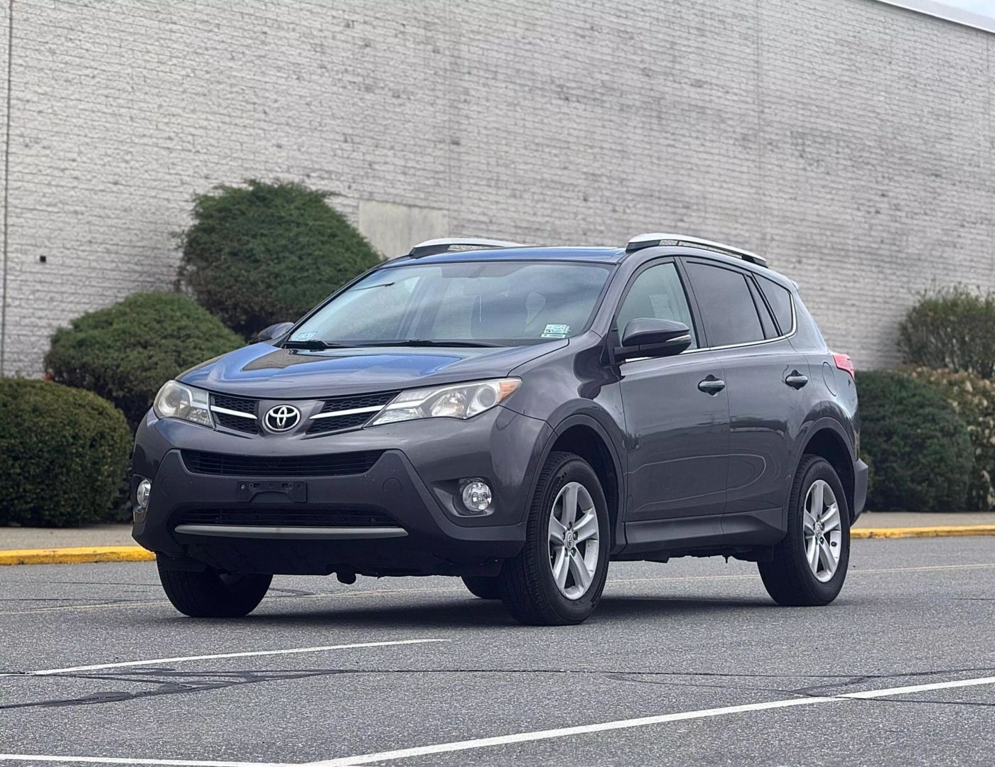Used 2013 Toyota RAV4 XLE with VIN 2T3RFREV7DW078422 for sale in Marlboro, MA