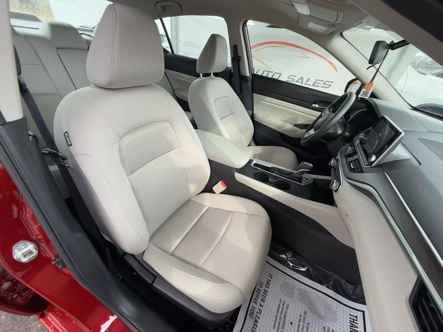 2025 Nissan Altima - Image 26