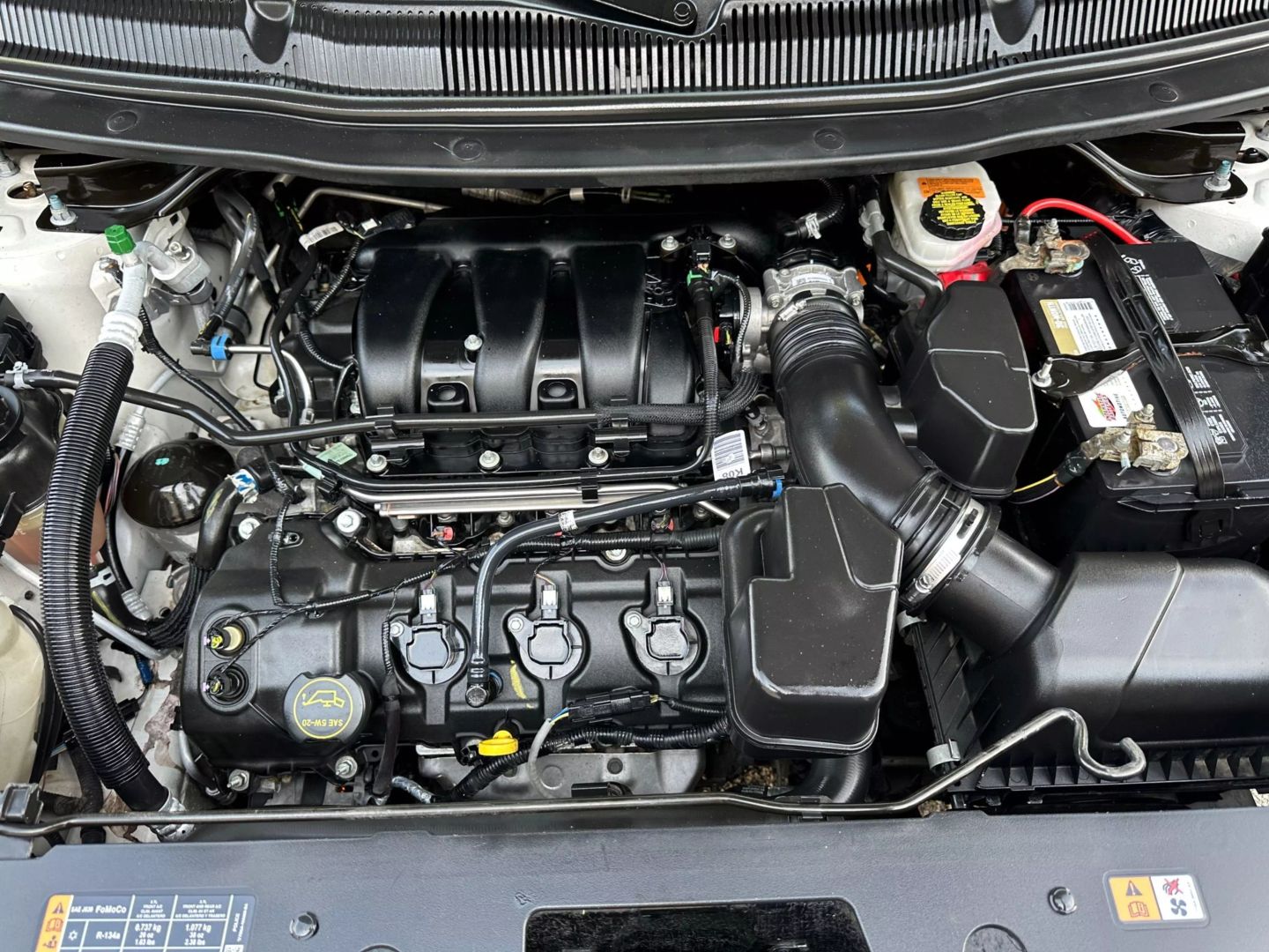 2019 Ford Explorer - Image 40