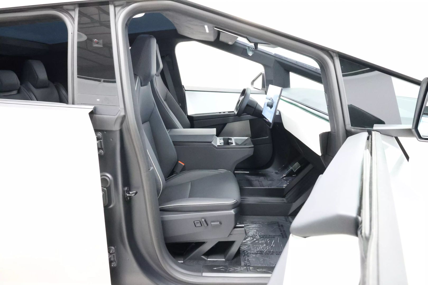 2024 Tesla Cybertruck - Image 115