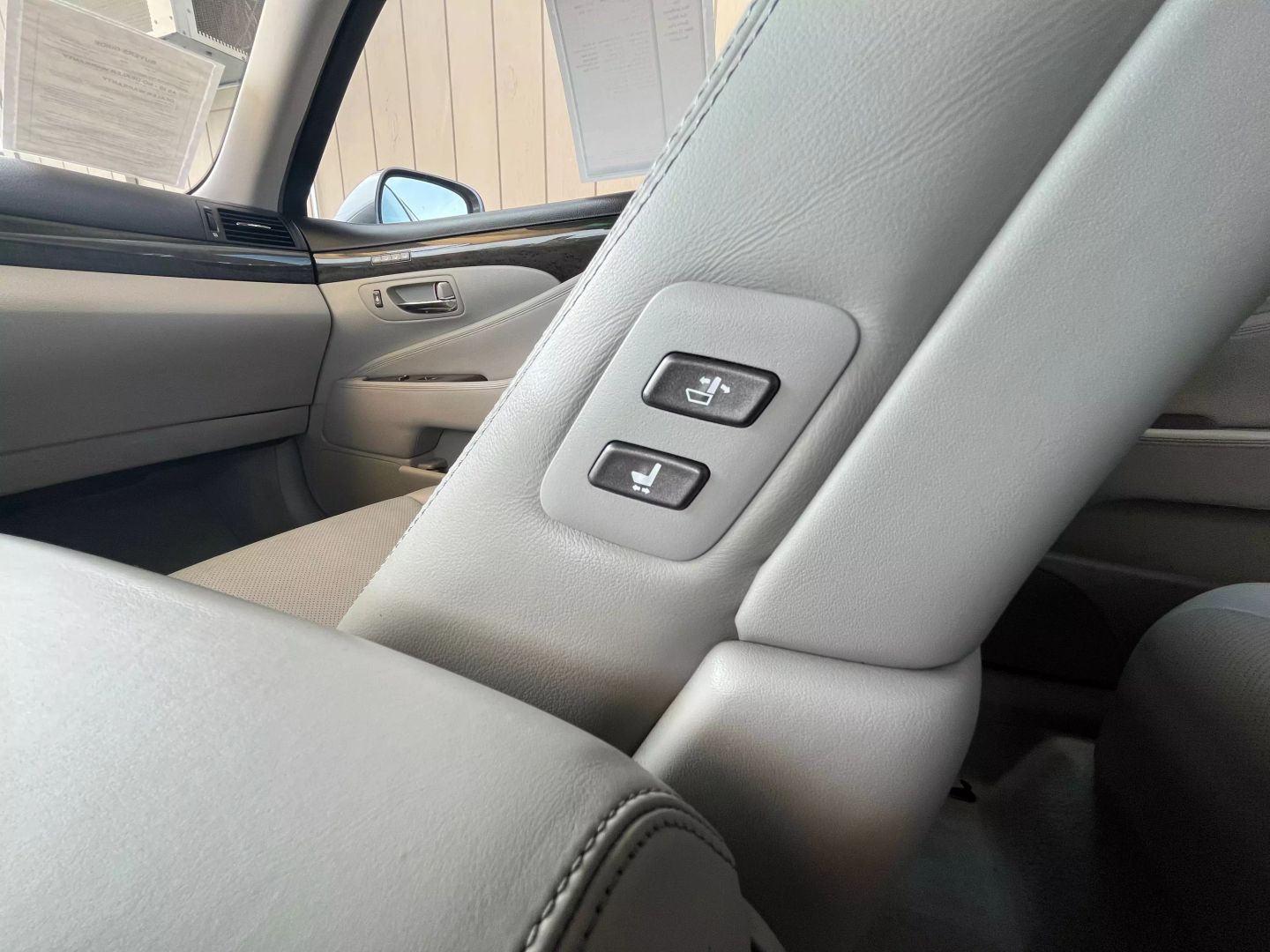 2012 Lexus Ls  Vin: Jthbl1ef1c5112248 Stock Id: 112248 - Image 24
