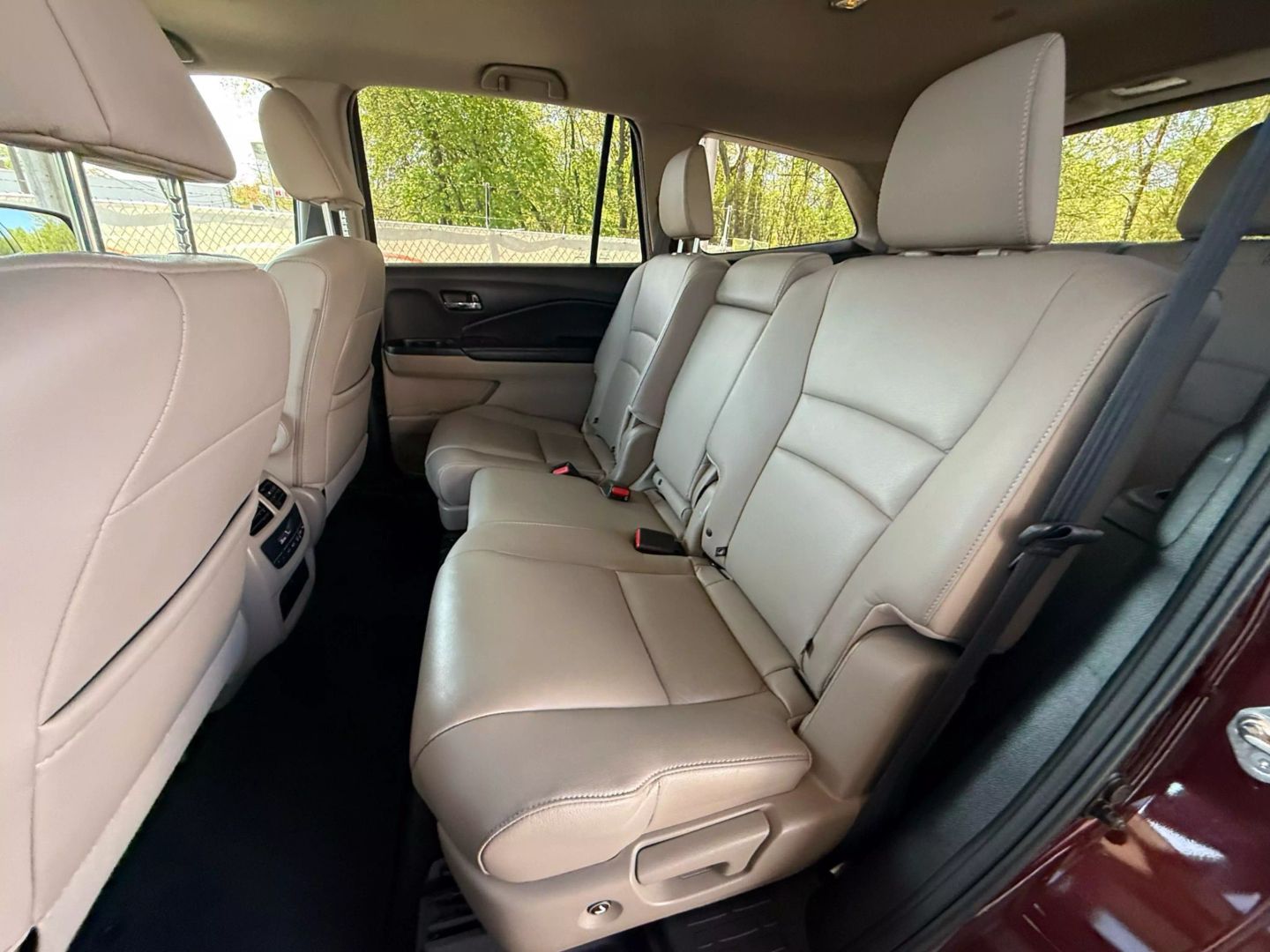 2018 Honda Pilot - Image 19