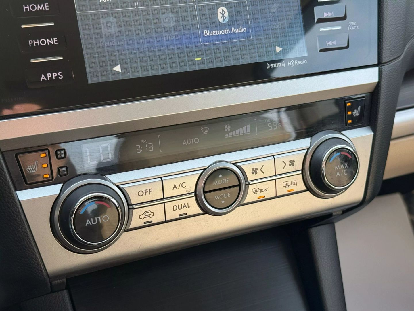2015 Subaru Legacy - Image 35
