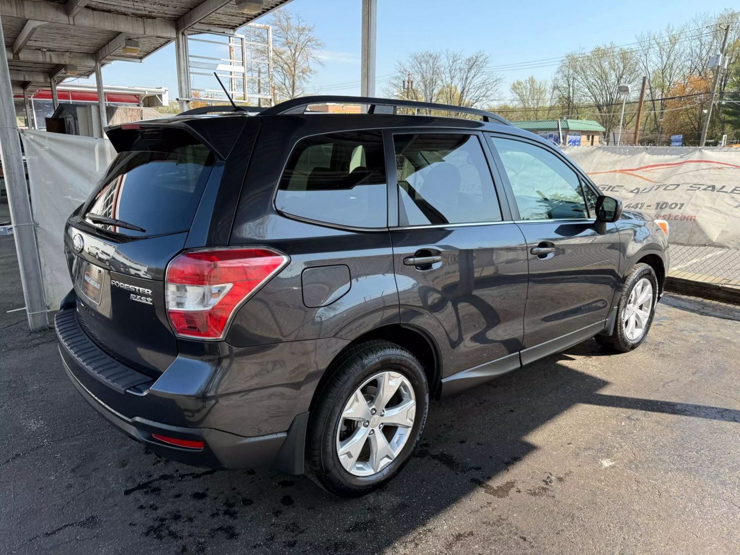 2014 Subaru Forester - Image 13