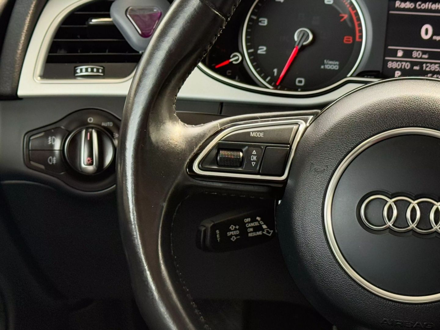 2016 Audi A4 - Image 34