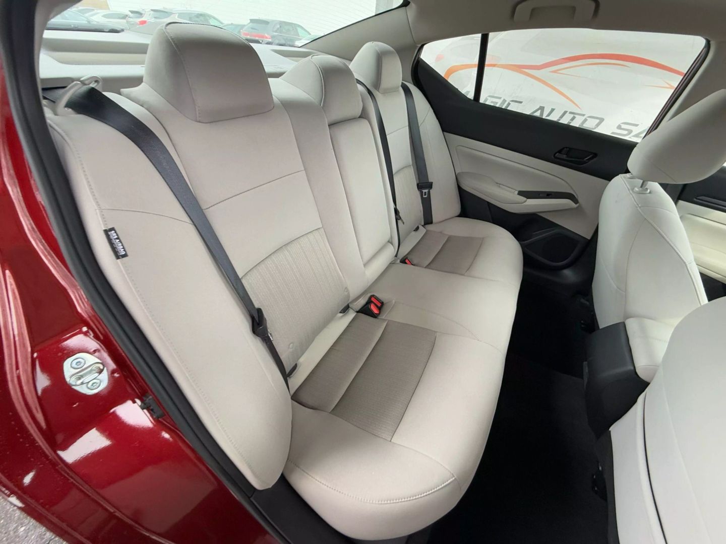 2025 Nissan Altima - Image 23