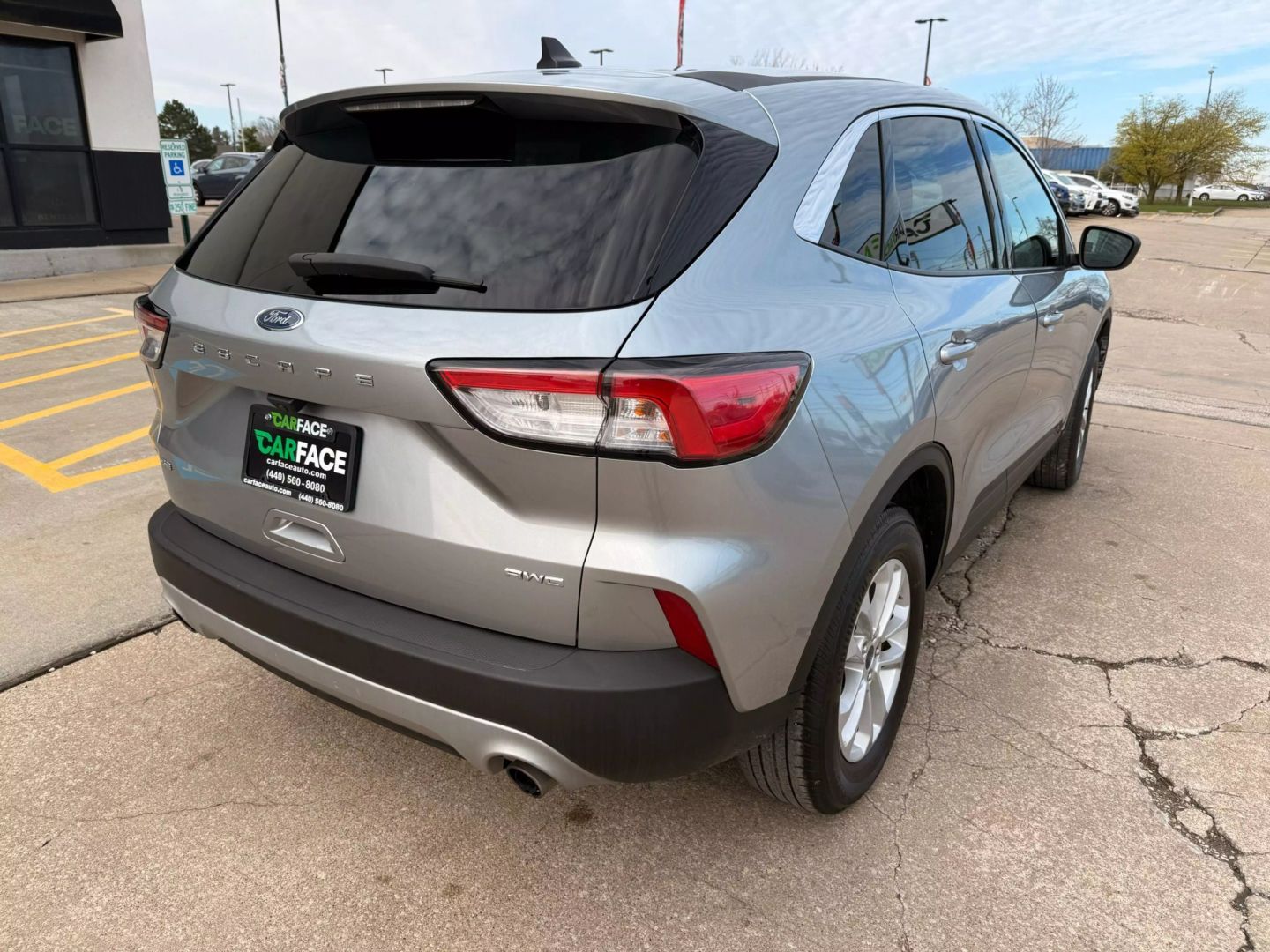 2022 Ford Escape - Image 16