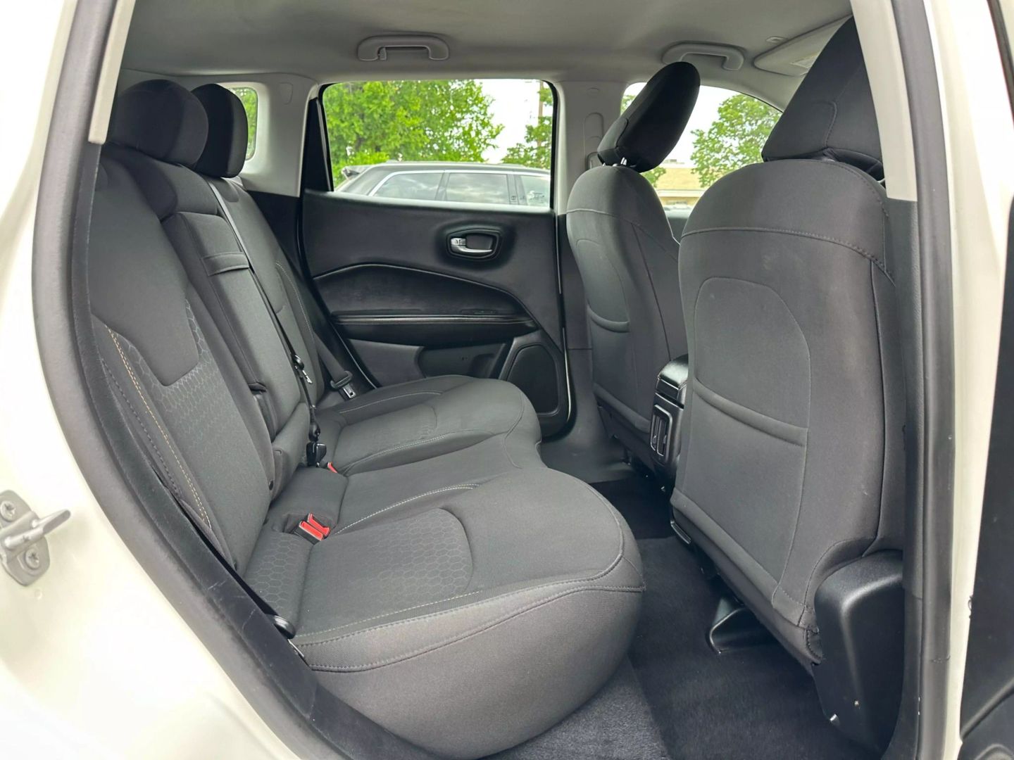 2019 Jeep Compass - Image 23
