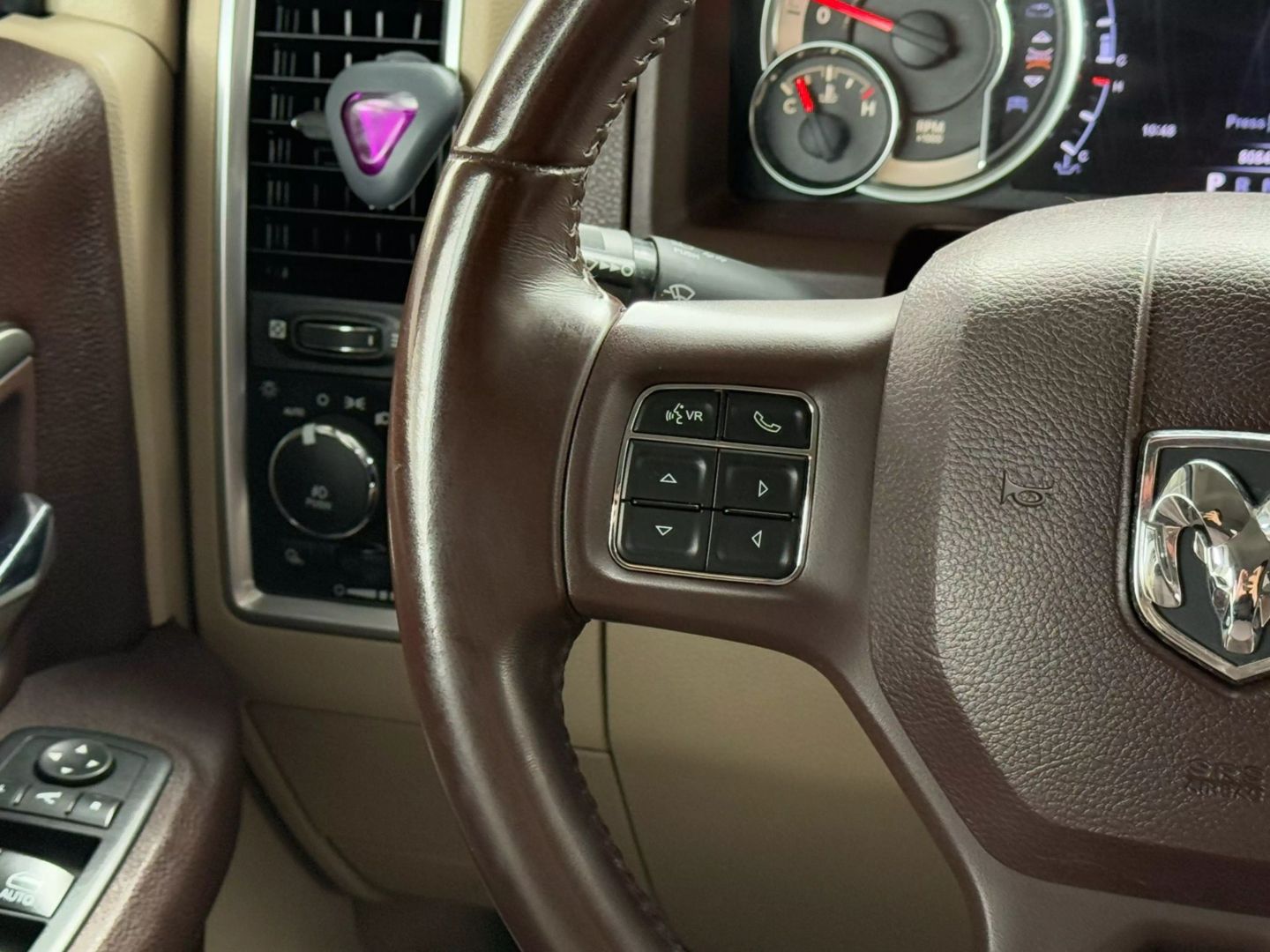2017 Ram 1500 Crew Cab - Image 32