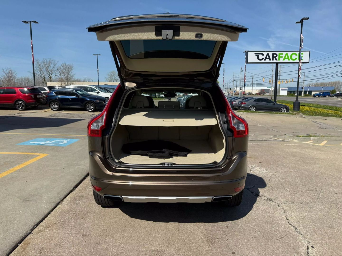 2015 Volvo Xc60 - Image 13