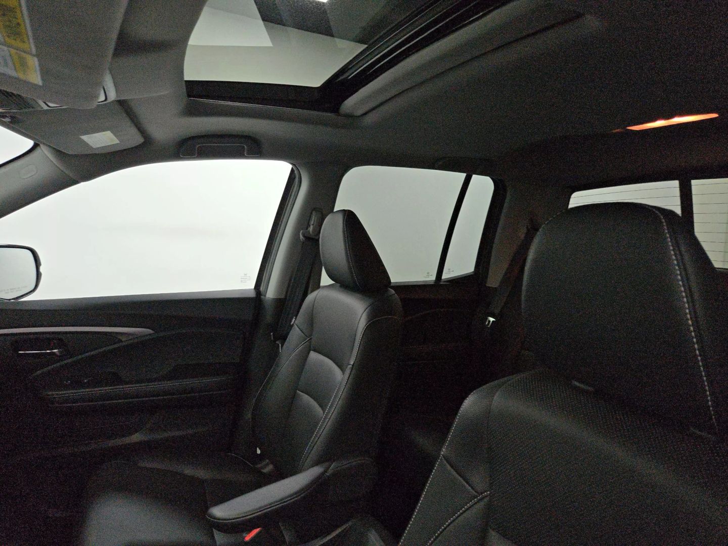 2022 Honda Ridgeline - Image 22