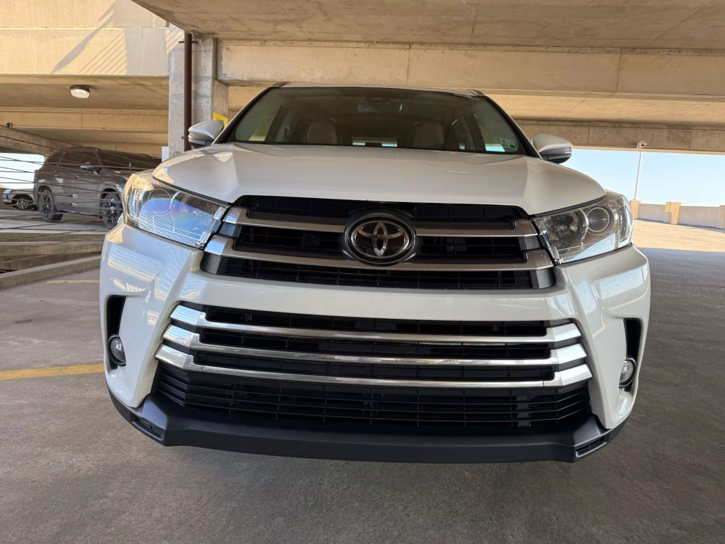 2018 Toyota Highlander - Image 9